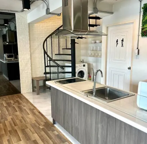 Cozy 2br Duplex-apartment In Thong Lor